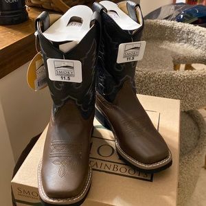 Brand New with tags Smokey Mountain boys boots size 11.5